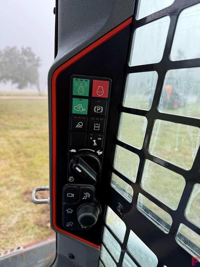 Used 2023 BOBCAT T76 TRACK SKID STEER