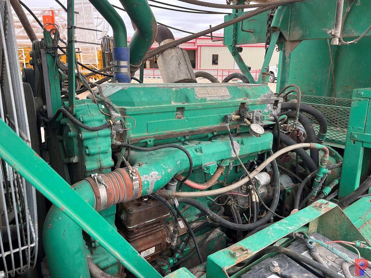 Used FRANKS 1287/160 BACK IN WELL SERVICE RIG MTD ON 4-AXLE CARRIER