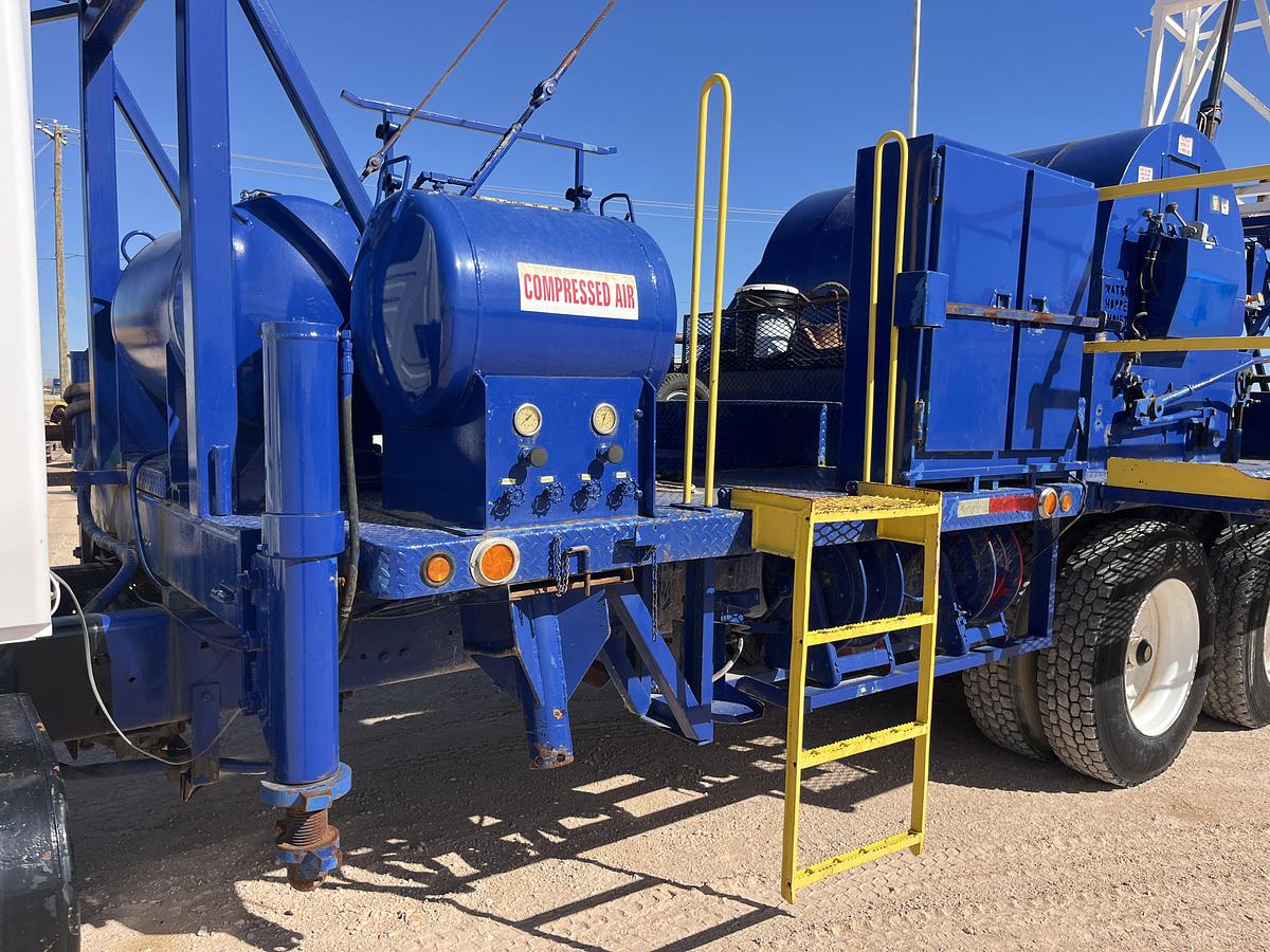 Used 2005 WATSON HOPPER S/D SWAB RIG MTD ON T/A INTERNATIONAL 7400