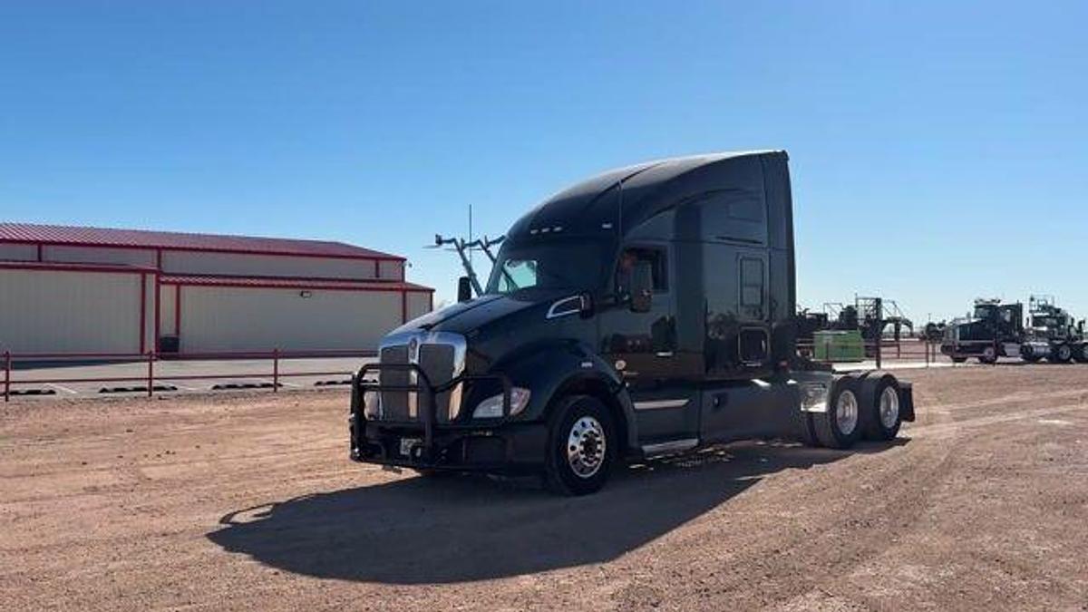 Used 2020 KENWORTH T680 T/A SLEEPER HAUL TRUCK