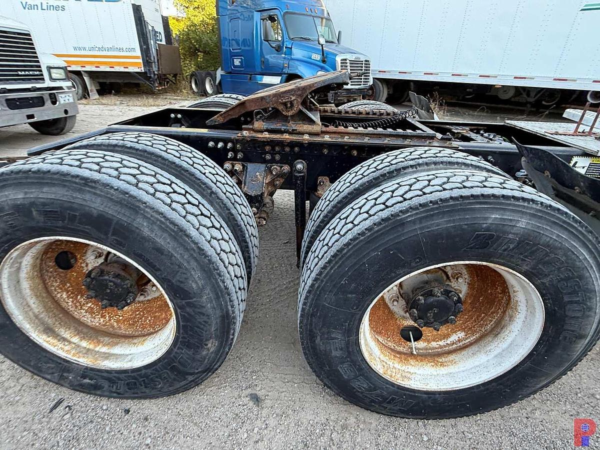 Used 2014 MACK CHU613 PINNACLE T/A DAY CAB TRUCK TRACTOR