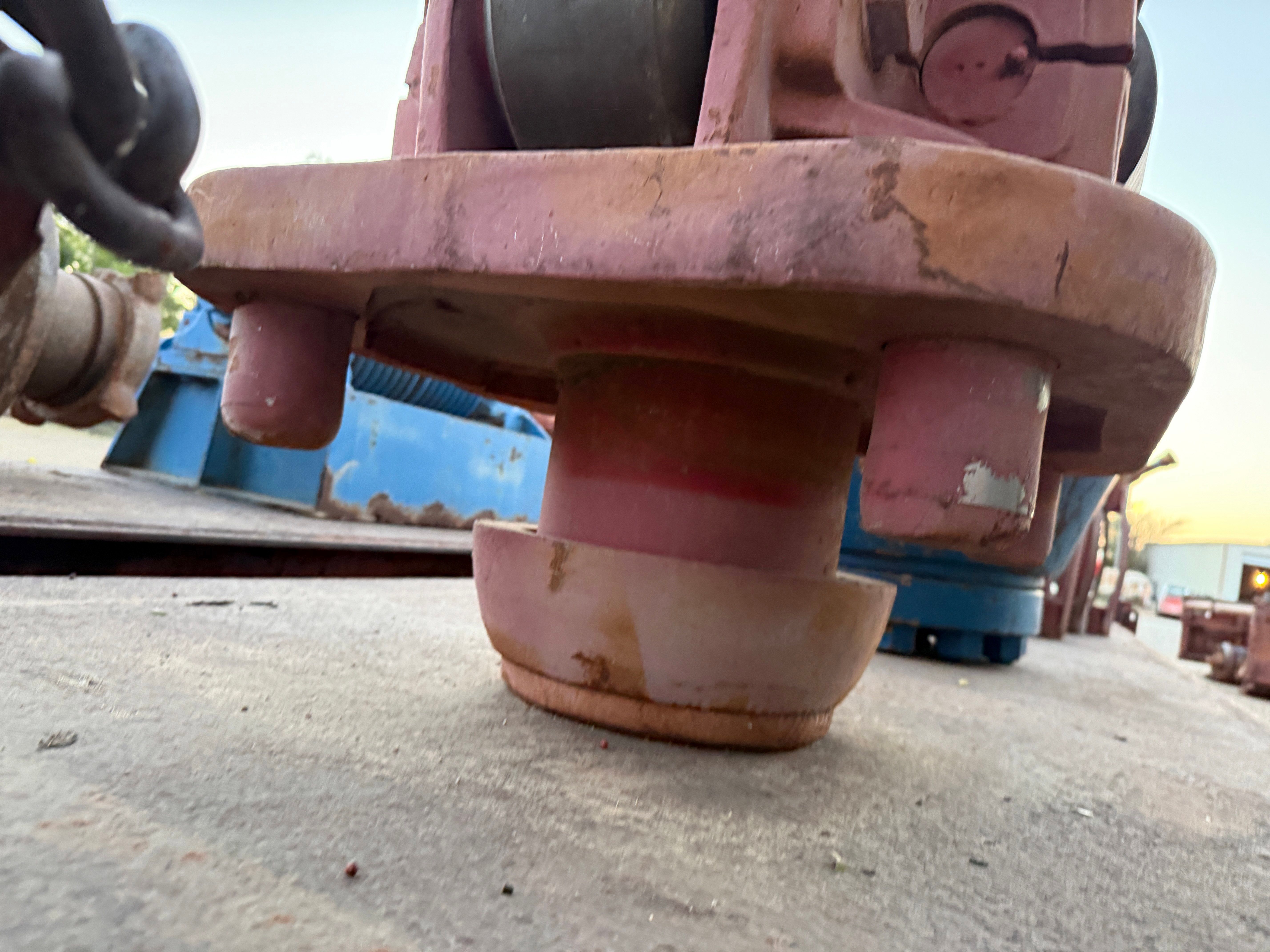 Used VARCO 26” x 5” HEAVY DUTY ROLLER KELLY BUSHING