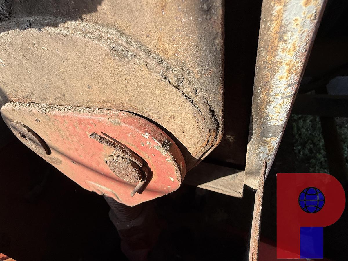 Used 1979 MOLLER 300 DD 96'-180K 4-AXLE WELL SERVICE WORKOVER RIG