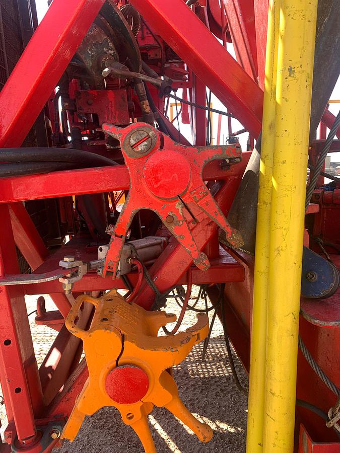 Used 2012 EAGLE 5-AXLE WELL SERVICE RIG 104'x300k MAST (2022 Cat IV, FULLY TOOLED WITH CERTIFICATION PAPERWORK, FEILD READY)