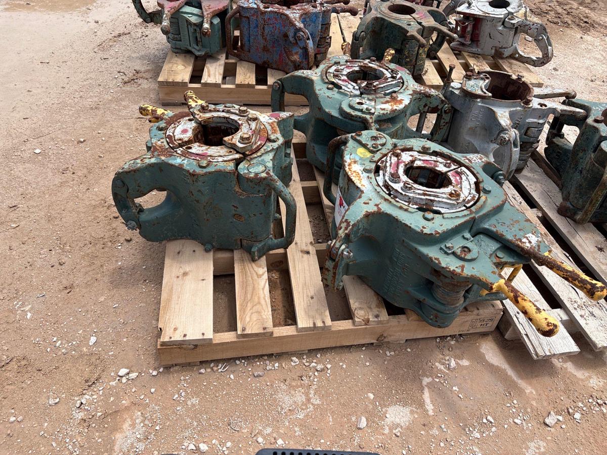 Used (3x$) (2) hyc 150 ton & (1) 75 ton slip type elevators