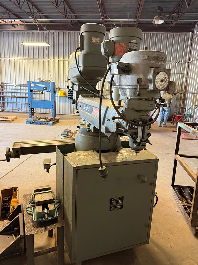 Used BRIDGEPORT SERIES II 2-SPD 58” x 11” MILLING MACHINE