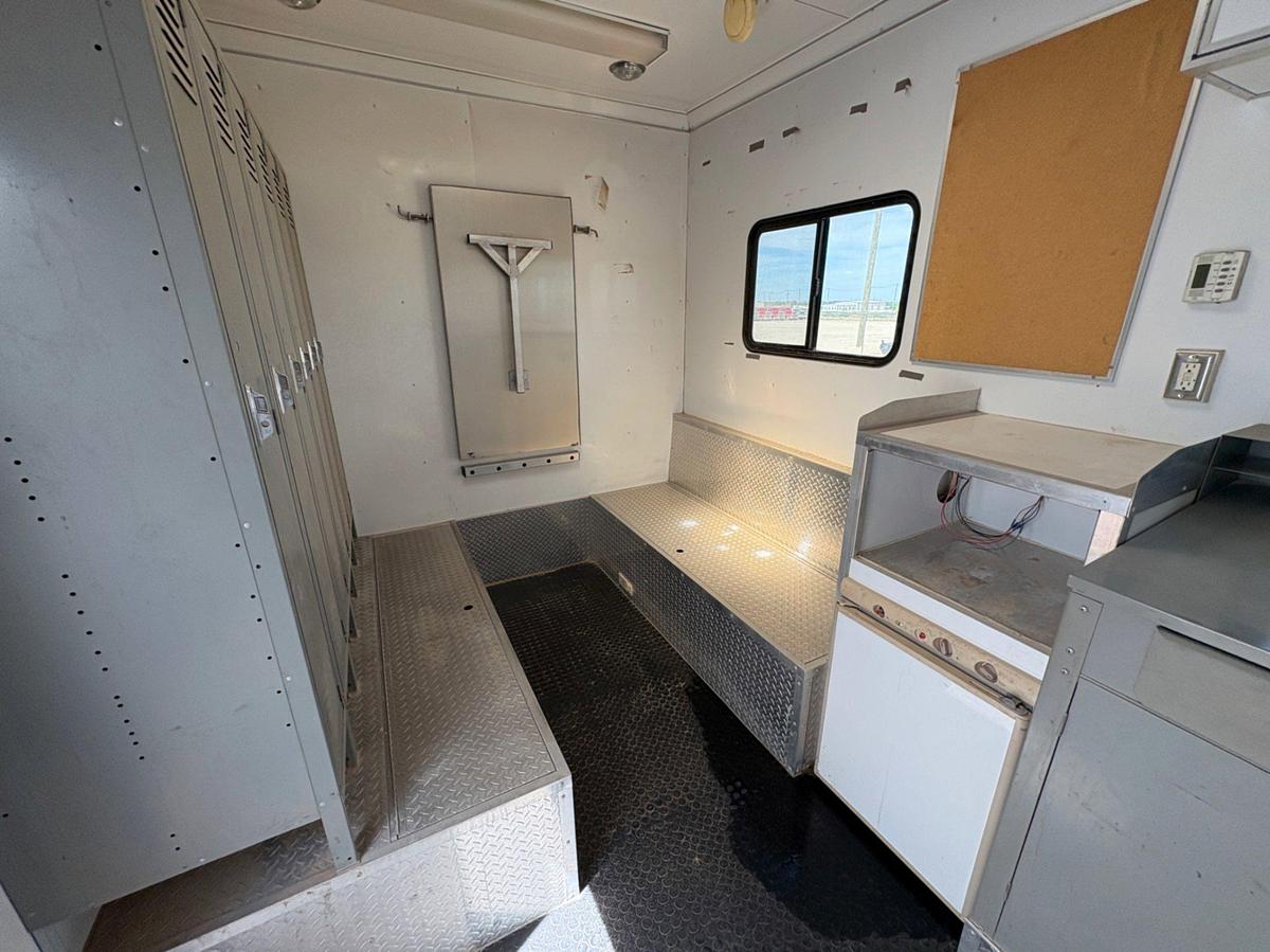 Used 2007 ALUMINUM TRAILER COMPANY 30’ X 100” T/A GOOSENECK DOGHOUSE TRAILER