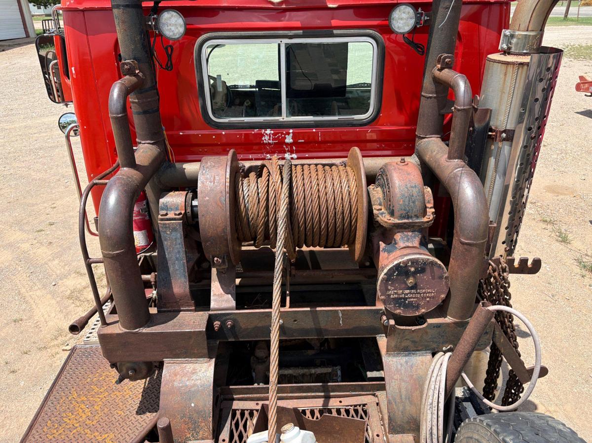 Used 1994 WHITE GMC WCA T/A DAYCAB WINCH TRUCK