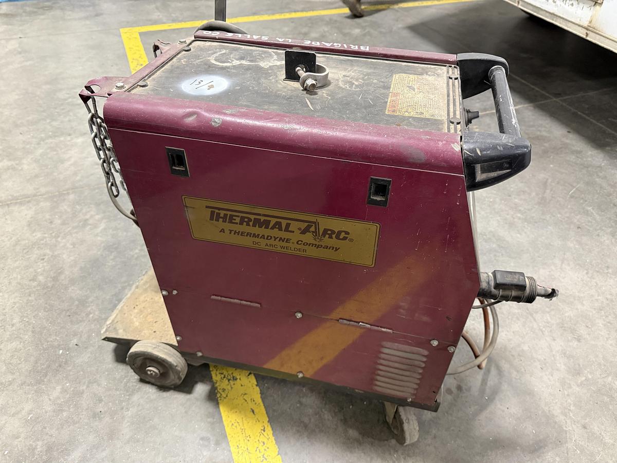 Used THERMAL ARC FABRICATOR 250 MIG WELDING MACHINE