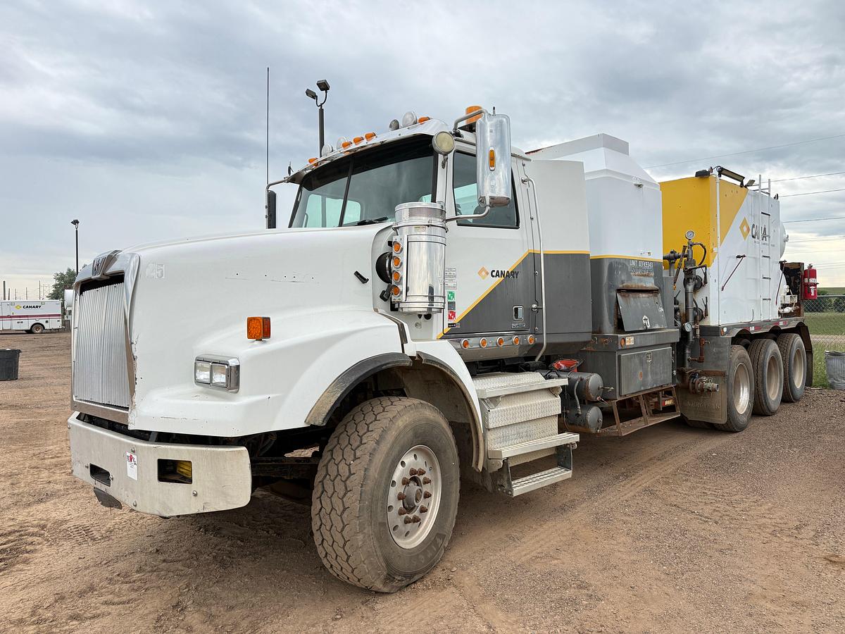 Used 2014 WESTERN STAR 4900 SB TRI-DRIVE ENERGYFAB 5K WP HOT OIL TRUCK