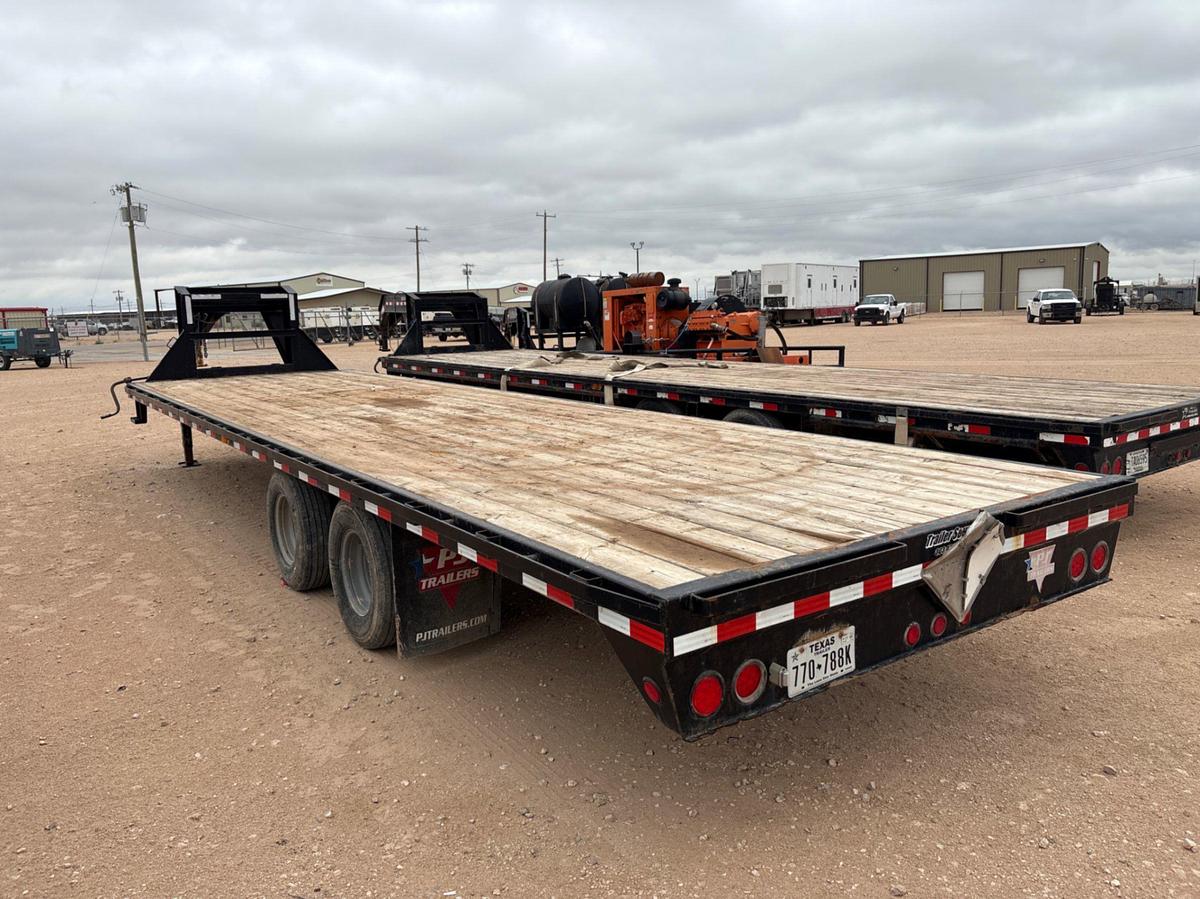 Used 2018 PJ TRAILERS 30’ X 102” T/A GOOSENECK TRAILER