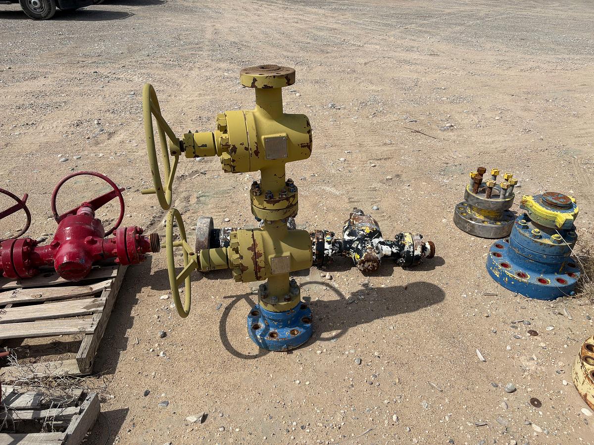 Used Lot of assorted 2” gate valves, fluid crosses, DSAs, landing flanges, & spools