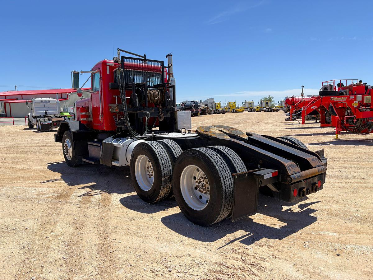 Used 1998 PETERBILT 357 T/A DAYCAB WINCH TRUCK