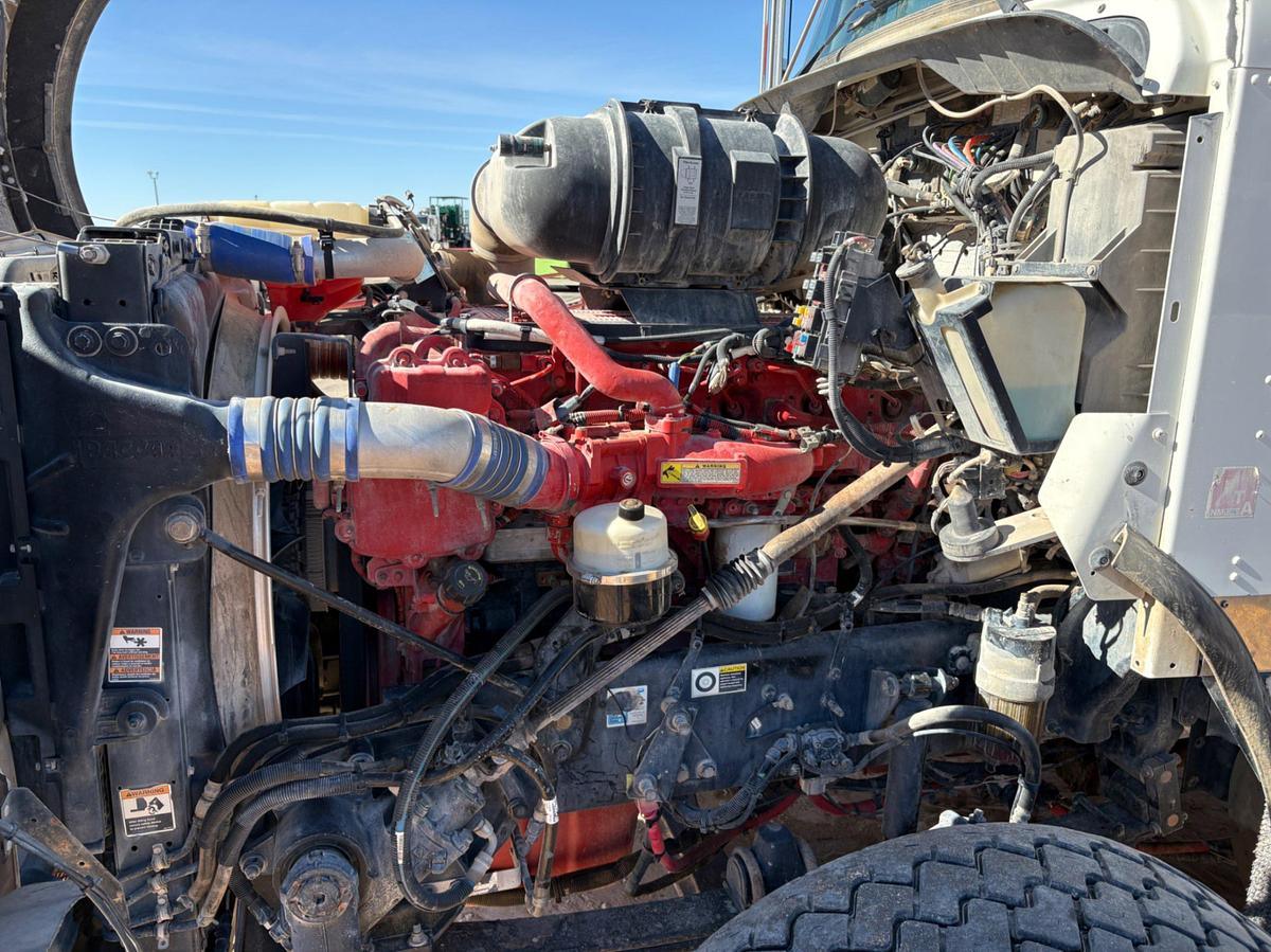 Used 2015 KENWORTH T800 T/A DAYCAB HOT OIL TRUCK