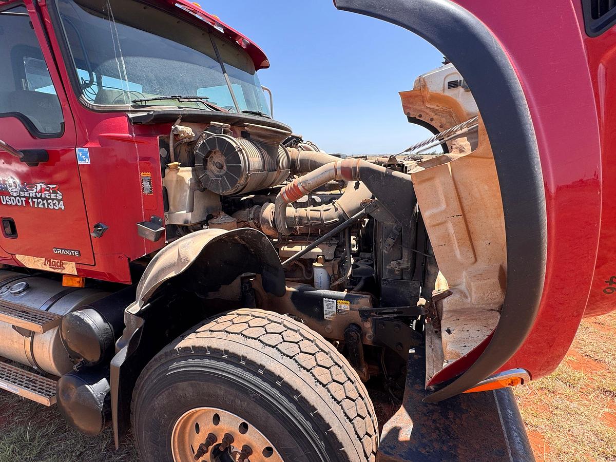 Used 2007 MACK CV713 T/A POLE WINCH TRUCK