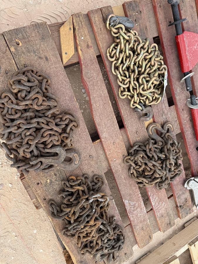 Used PALLET W/ 4-CHAINS W/ HOOKS, 1-KLIEN CABLE PULLER, 2-PIN TYPE WELD HIMGES, 11-CHAIN HOOKS, 9-D-RINGS