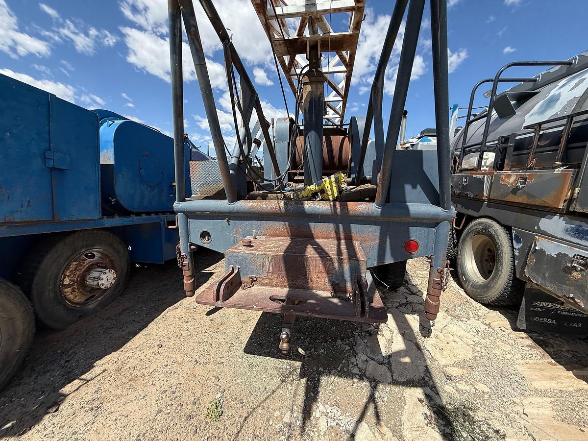 Used FRANKS EXPLORER II SWAB RIG MTD ON 1994 FORD L9000 T/A TRUCK