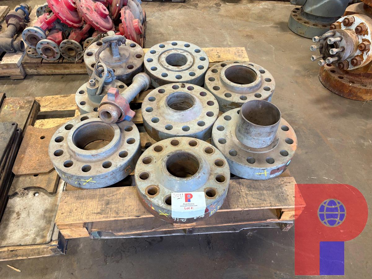 Used (2 PALLETS) W/ (14) ASSORTED SIZE ADAPTER & LIFT FLANGES