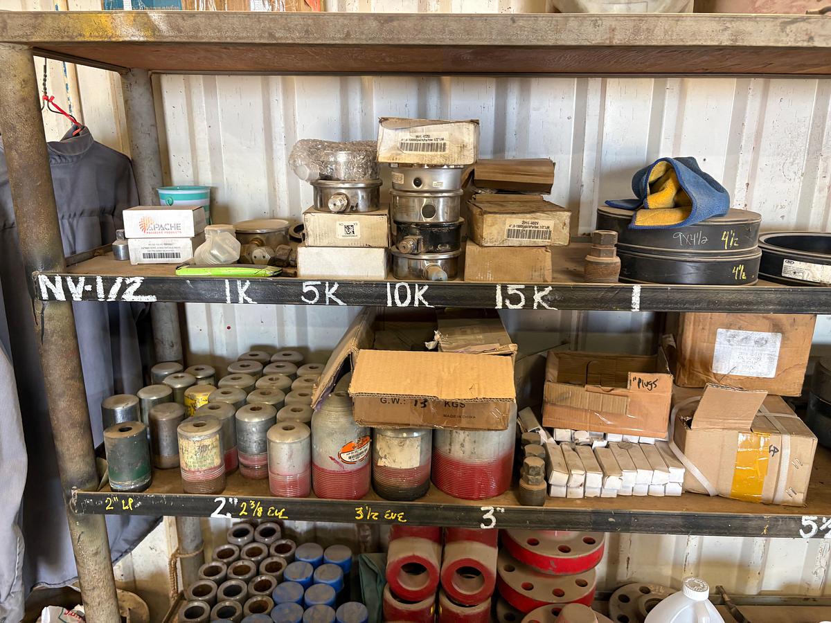 Used Lot of assorted landing flanges, weco flanges, pipe nipples, pressure gauges, seals, etc.