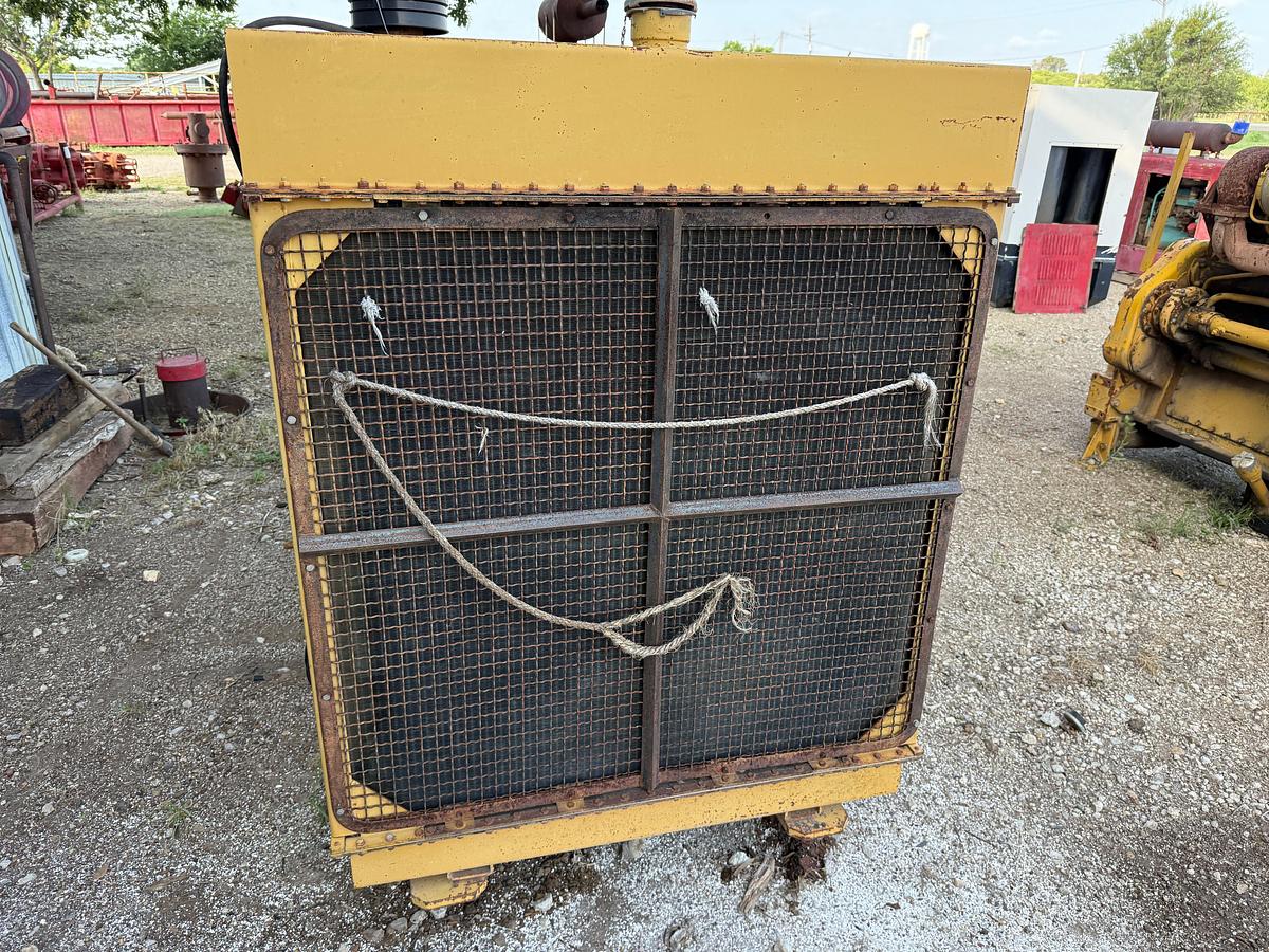 Used CATERPILLAR D353E DIESEL ENGINE W/ RADIATOR