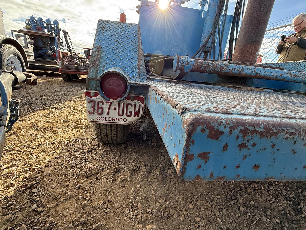 Used 10’ T/A 2-STATION BUMPER PULL ACCUMULATOR TRAILER