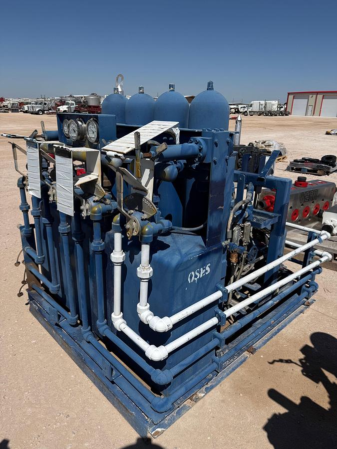 Used MEYERS 4-STATION 4-BOTTLE DIESEL POWERED ACCUMULATOR CLOSING UNIT, SKIDDED