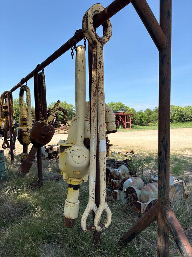 Used (2) 2” x 96” elevator links