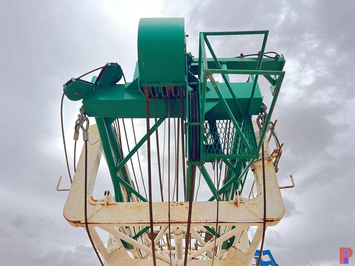 Used FRANKS 1287/160 BACK IN WELL SERVICE RIG MTD ON 4-AXLE CARRIER