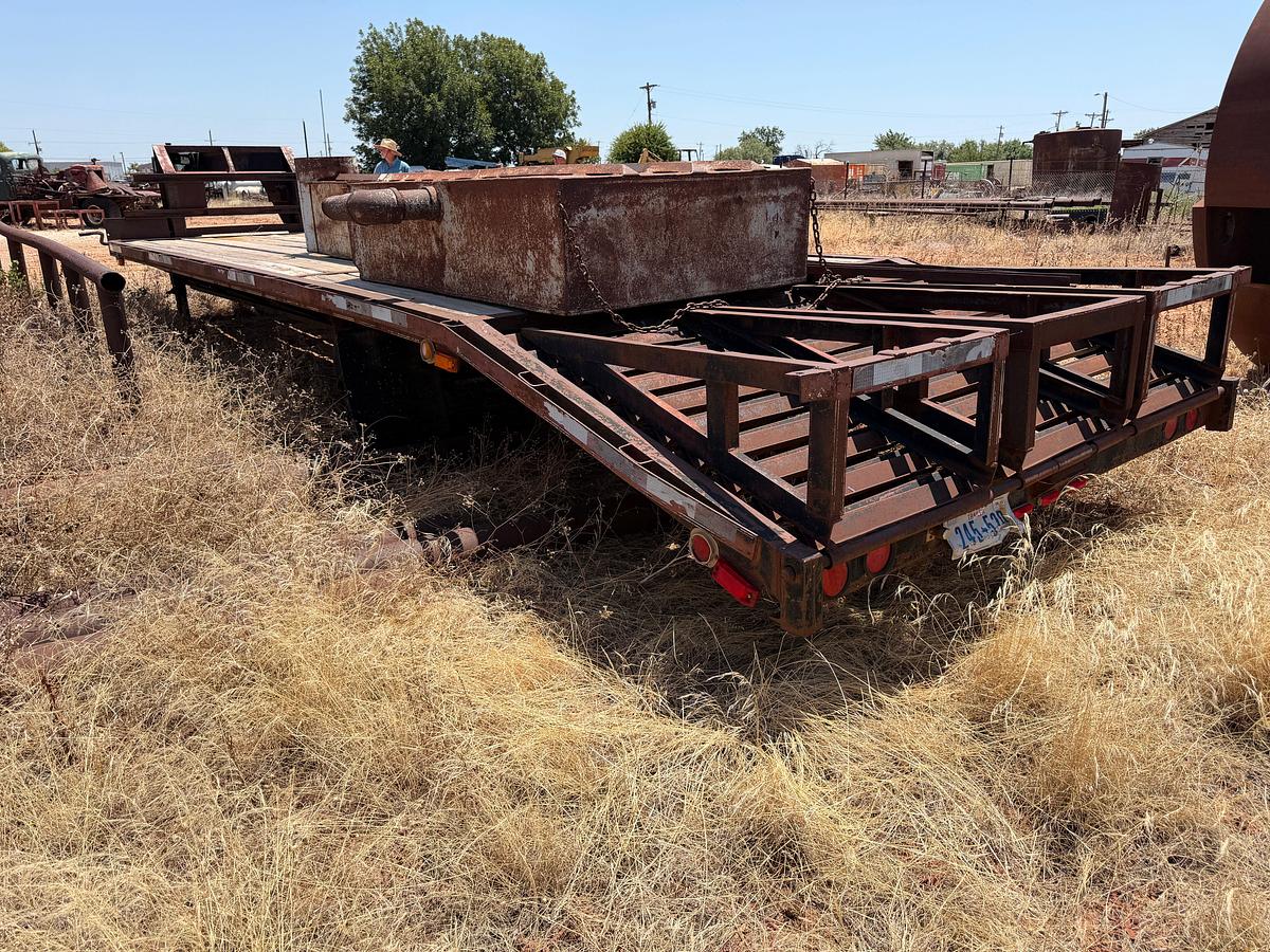 Used 28' Tandem Dual Wheel Gooseneck Trailer (INOP)