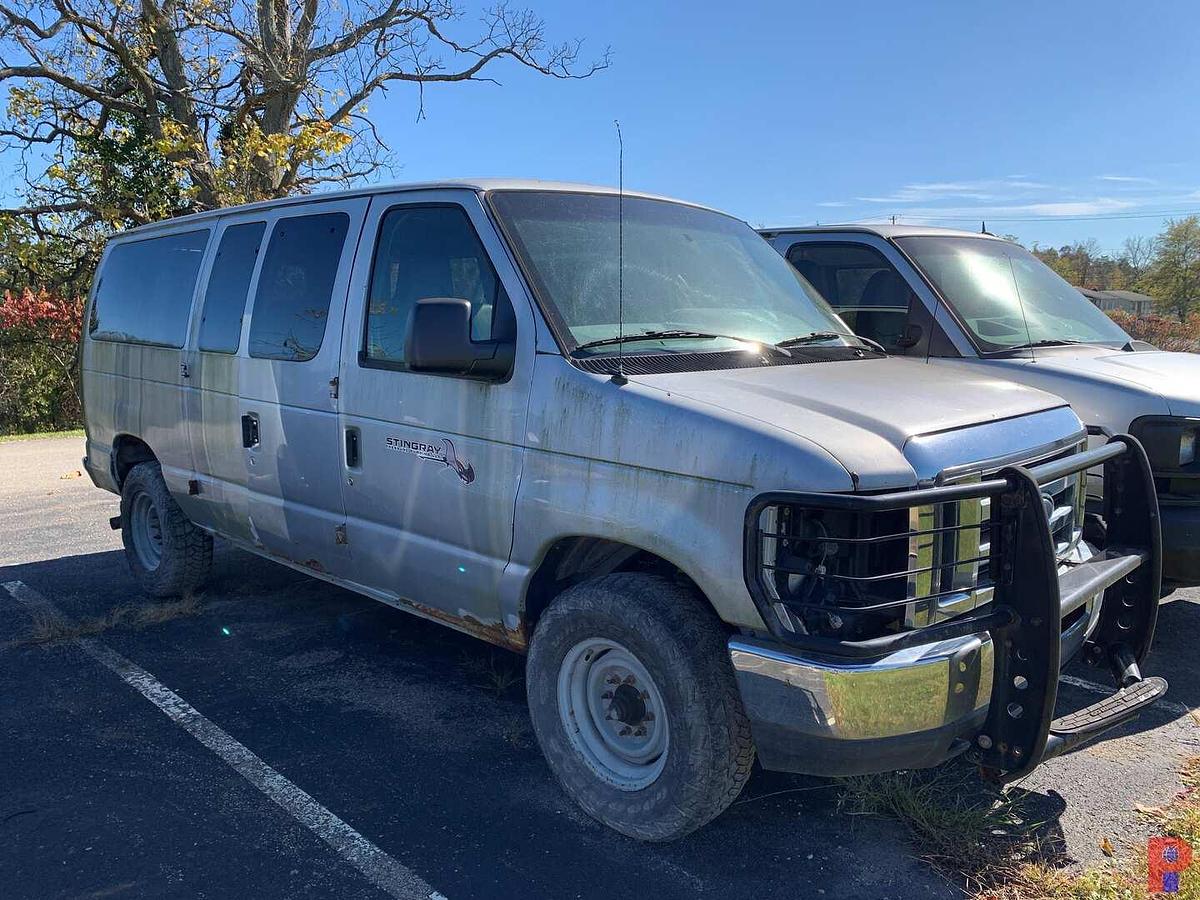 Used 2012 FORD E-SERIES 11-PASSENGER VAN