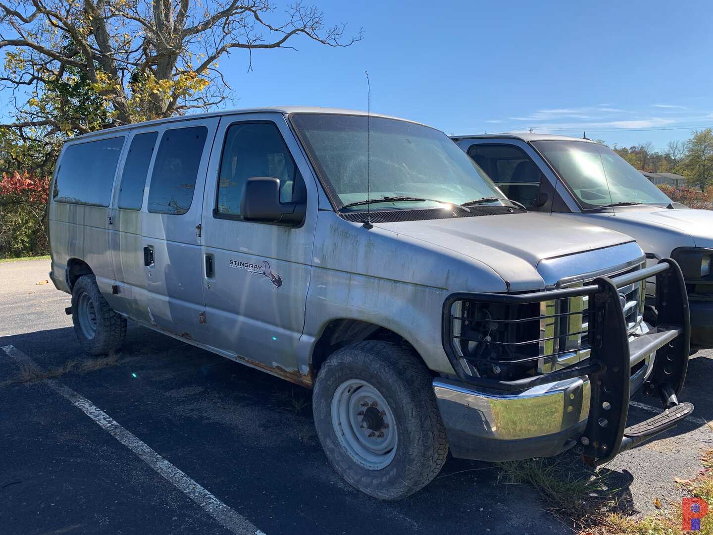 Used 2012 FORD E-SERIES 11-PASSENGER VAN