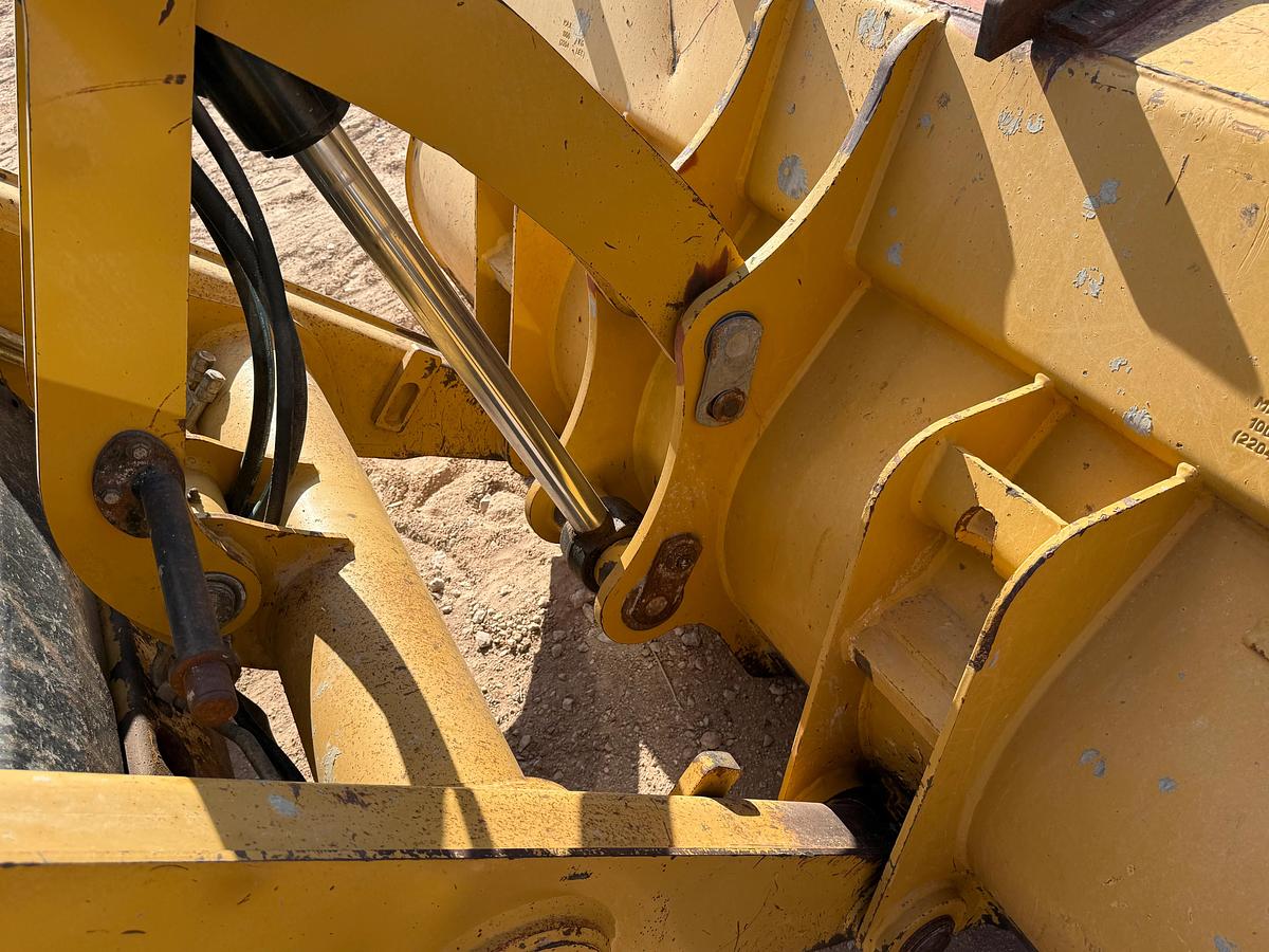 Used 2014 CATERPILLAR 420F BACKHOE