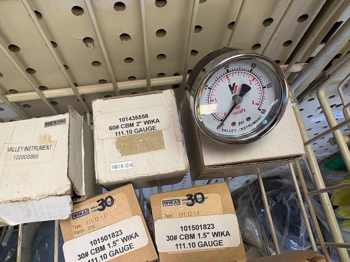 Used Lot of (40) assorted Wika liquid filled pressure gauges