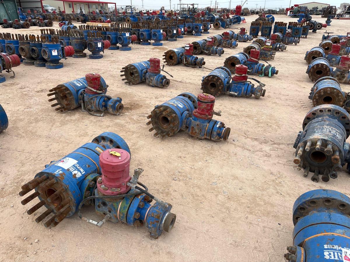 Used (7x$) (7) 5” x 2-1/2” fluid crosses w/ 2-1/2” 15k hyd. Ball valves