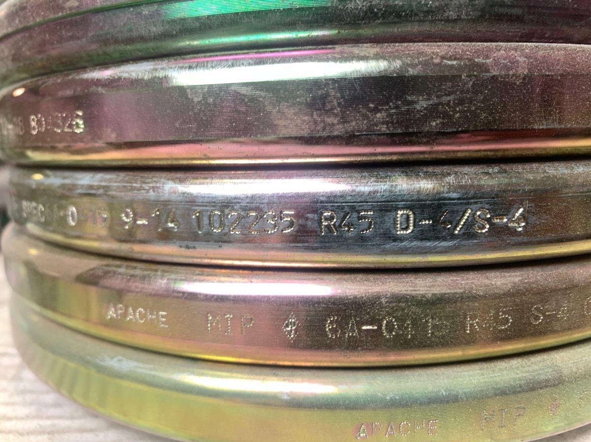Used (57) R45, R46, R47 Oval Flange Gaskets