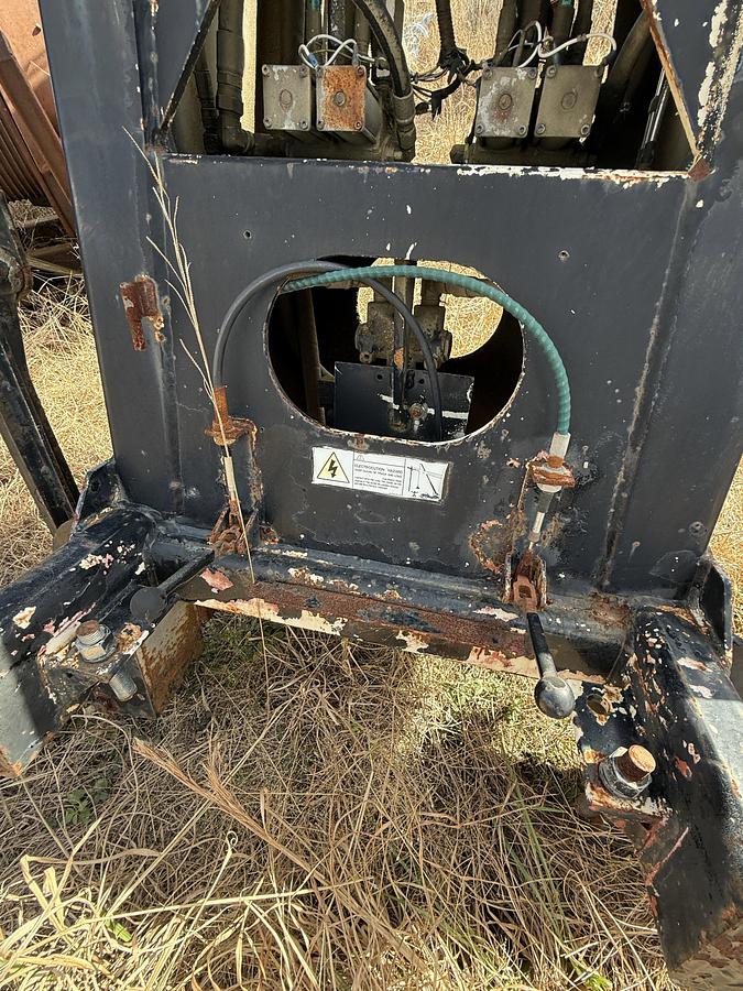 Used USTC INC. MODEL 110-26E 11K LBS CAP. REAR MOUNT TRUCK BOOM CRANE