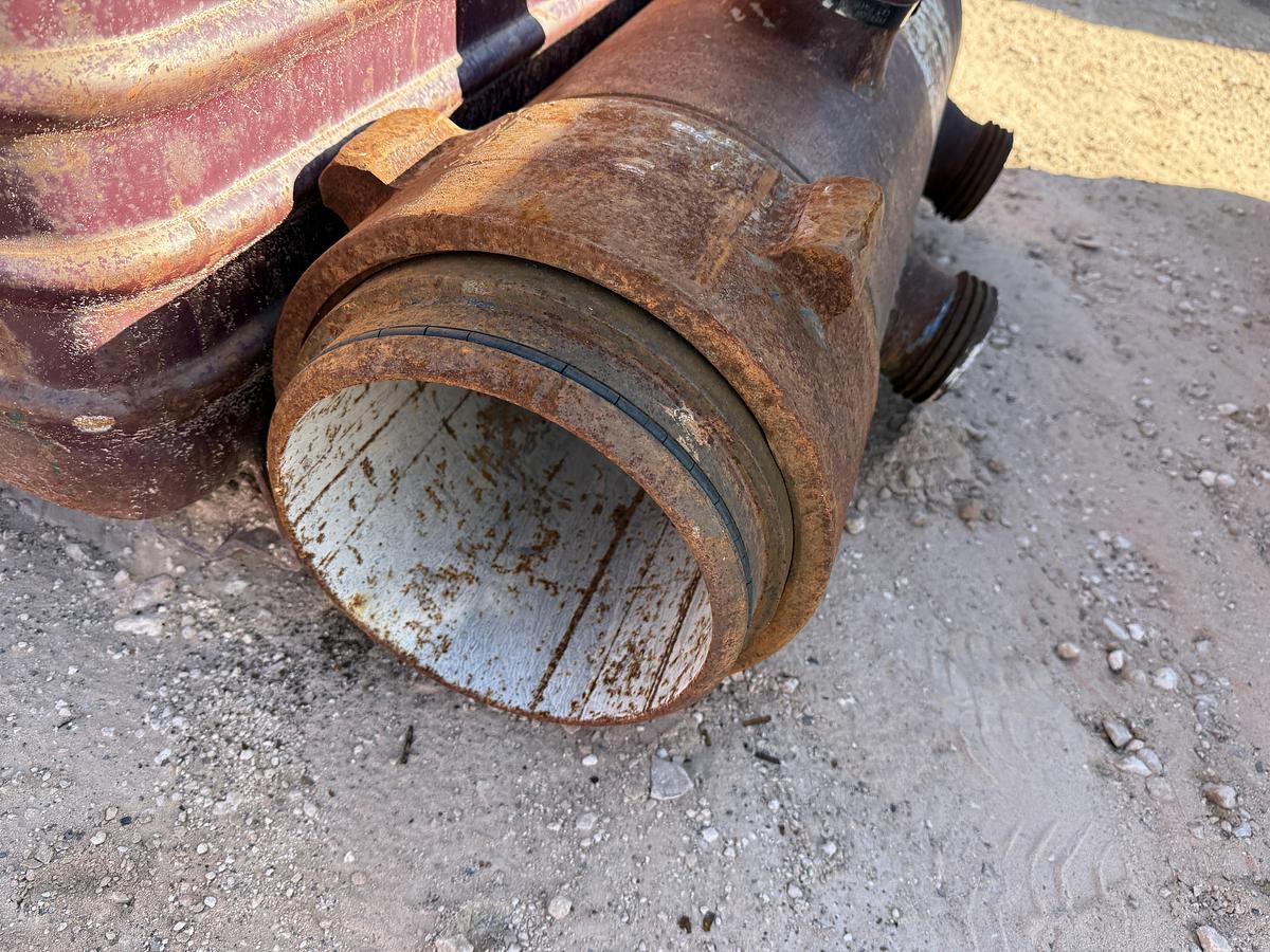 Used (2) MULTI-SIZE SINGLE PLUG CEMENT HEADS & METAL TUB OF CEMENT HEAD CONNECTIONS