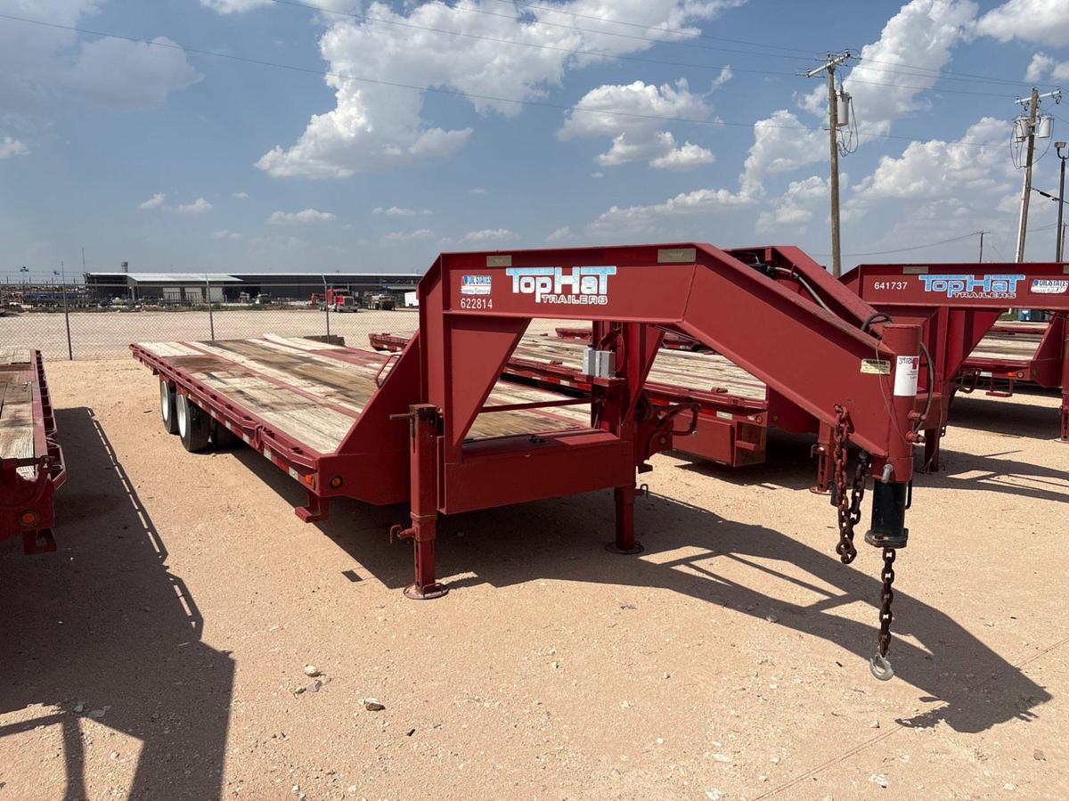 Used 2014 TOP HAT TRAILERS 30’ X 102” T/A GOOSENECK TRAILER