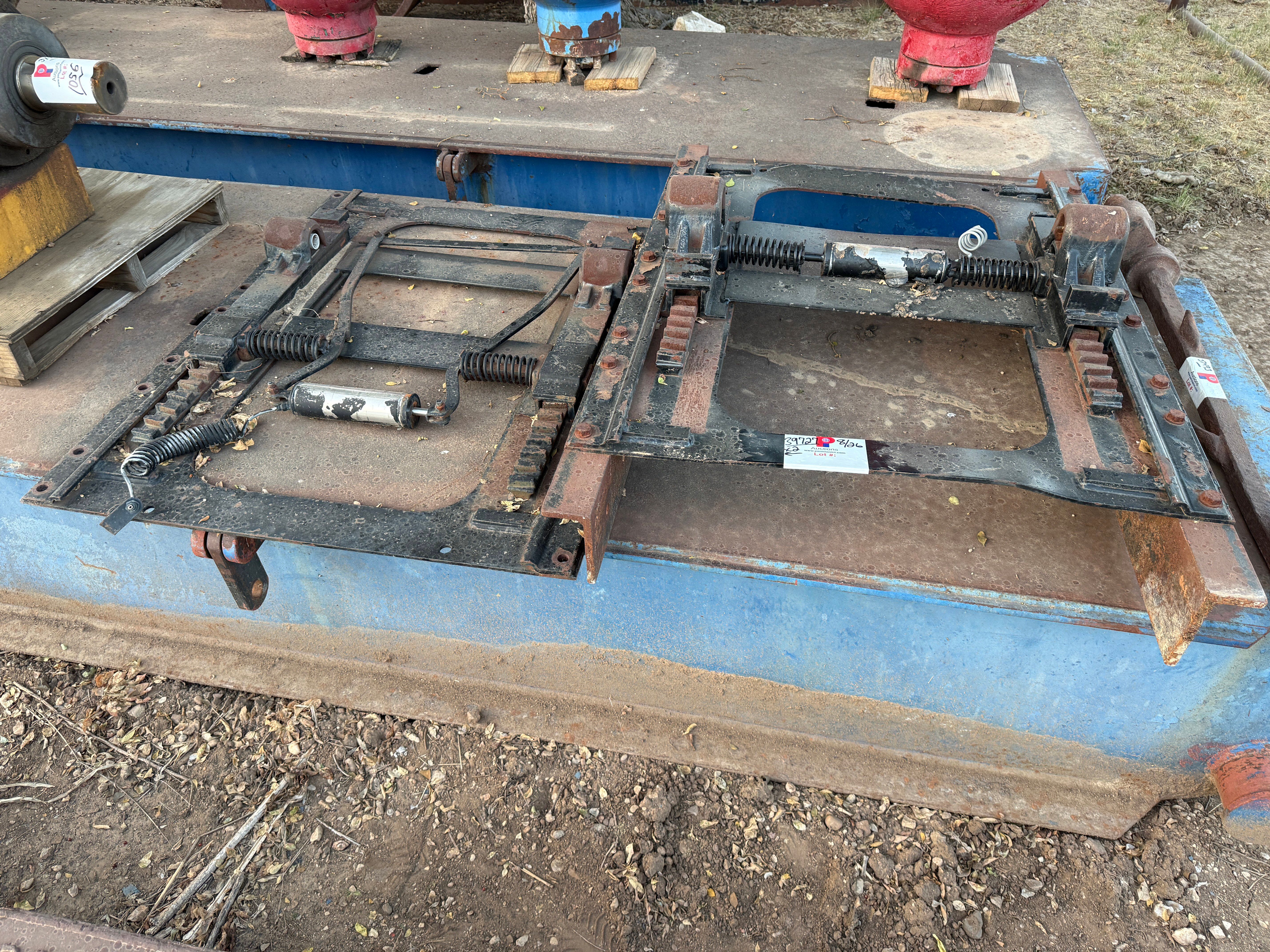 Used (2) AIR SLIDE FIFTH WHEEL BASE PLATES & TRACKS