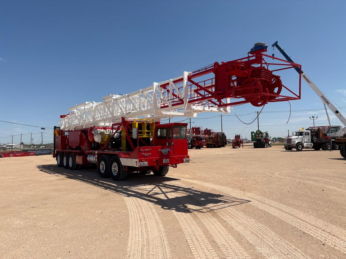 Used 2008 RIG WORKS MUSTANG 550 5-AXLE WELL SERVICE RIG