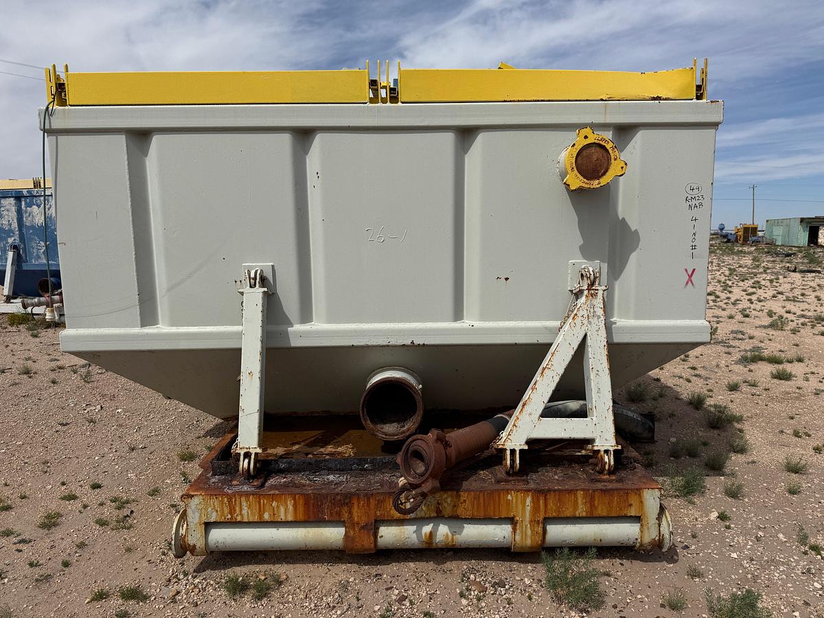Used CONTINENTAL EMSCO FB-1600 5K WP TRIPLEX MUD PUMP W/ AC ELECTRIC MOTOR &  MIXING TANK SKIDDED