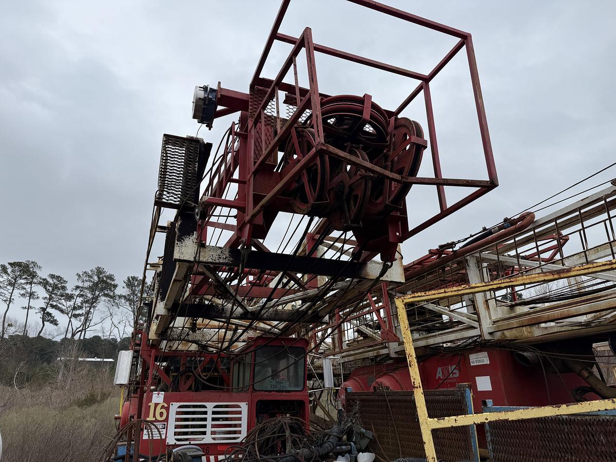 Used 1979 COOPER LTO 350 DD 97’-200K LBS 5-AXLE WELL SERVICE WORKOVER RIG