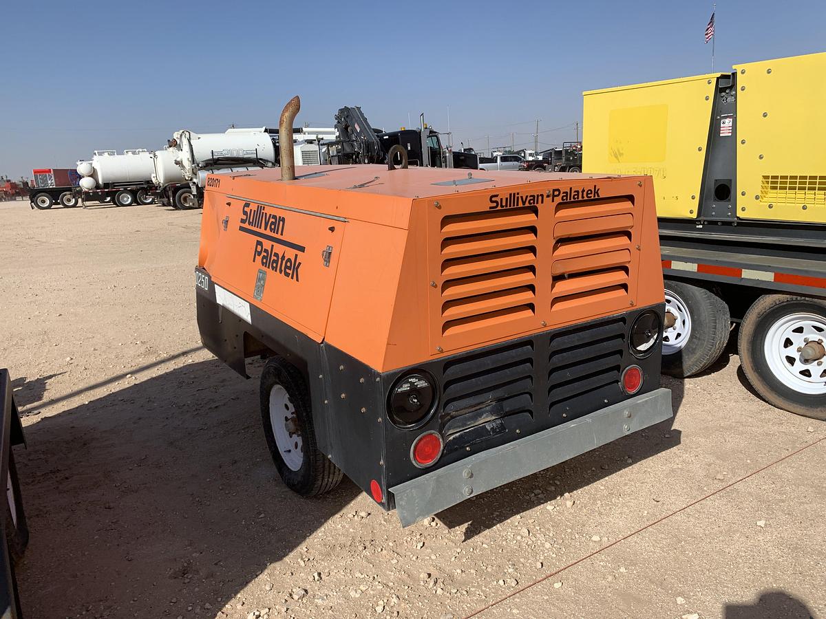 Used Sullivan Palatek DF250PJD S/A BUMPER PULL 250 CFM AIR COMPRESSOR