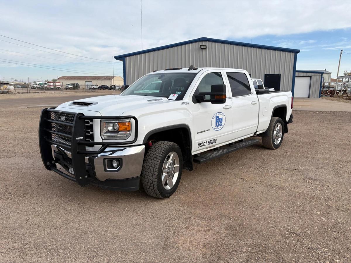 Used 2018 GMC SIERRA 2500HD CREW CAB PICKUP TRUCK