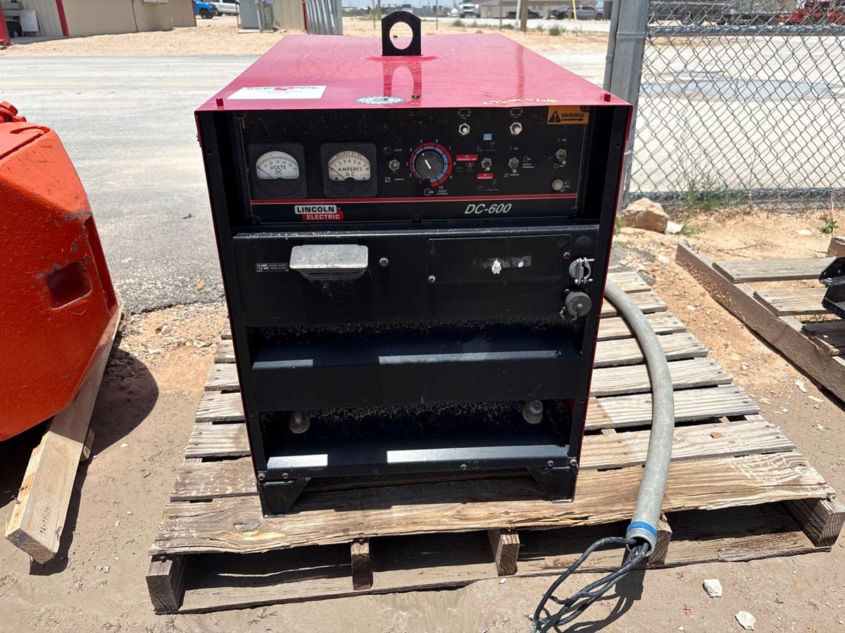 Used Lincoln electric DC-600 welder