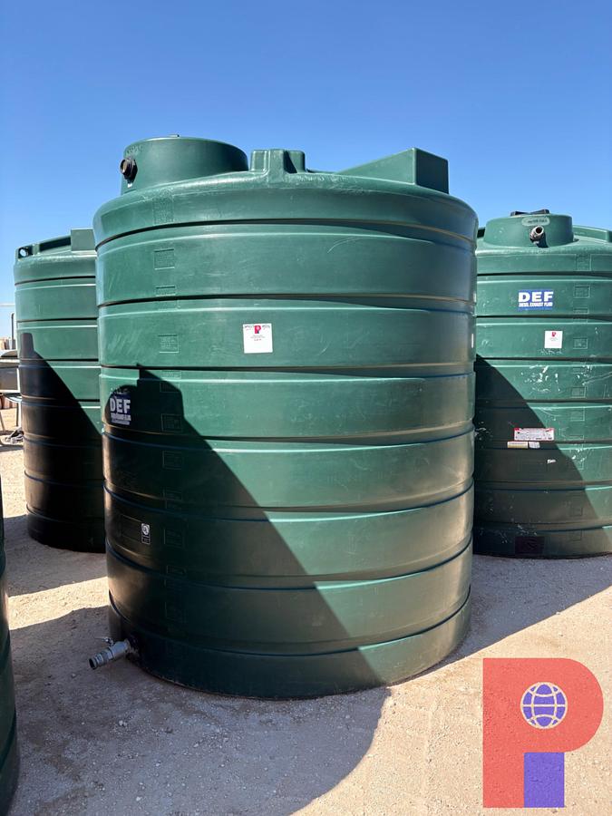 Used ENDURAPLAS 2,500 GALLON PLASTIC WATER TANK