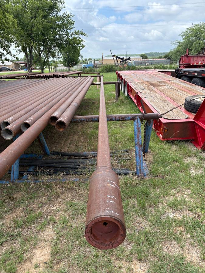 Used 4-1/4” x 40.10’L Kelly w/ 4-1/2XH conn. W/ (2) rat holes