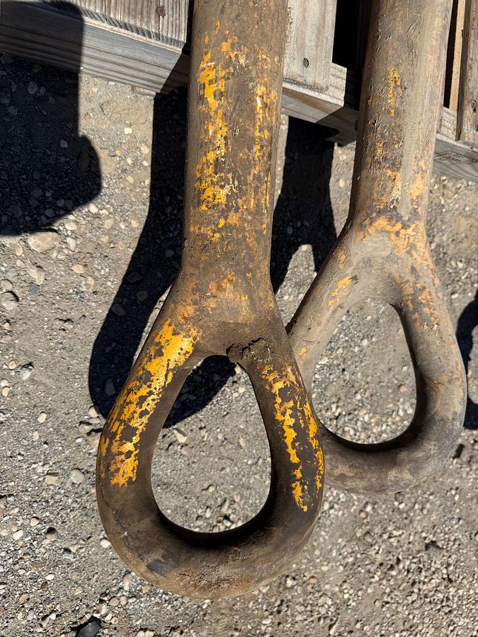 Used (2) 1-3/4” X 72” ELEVATOR LINKS