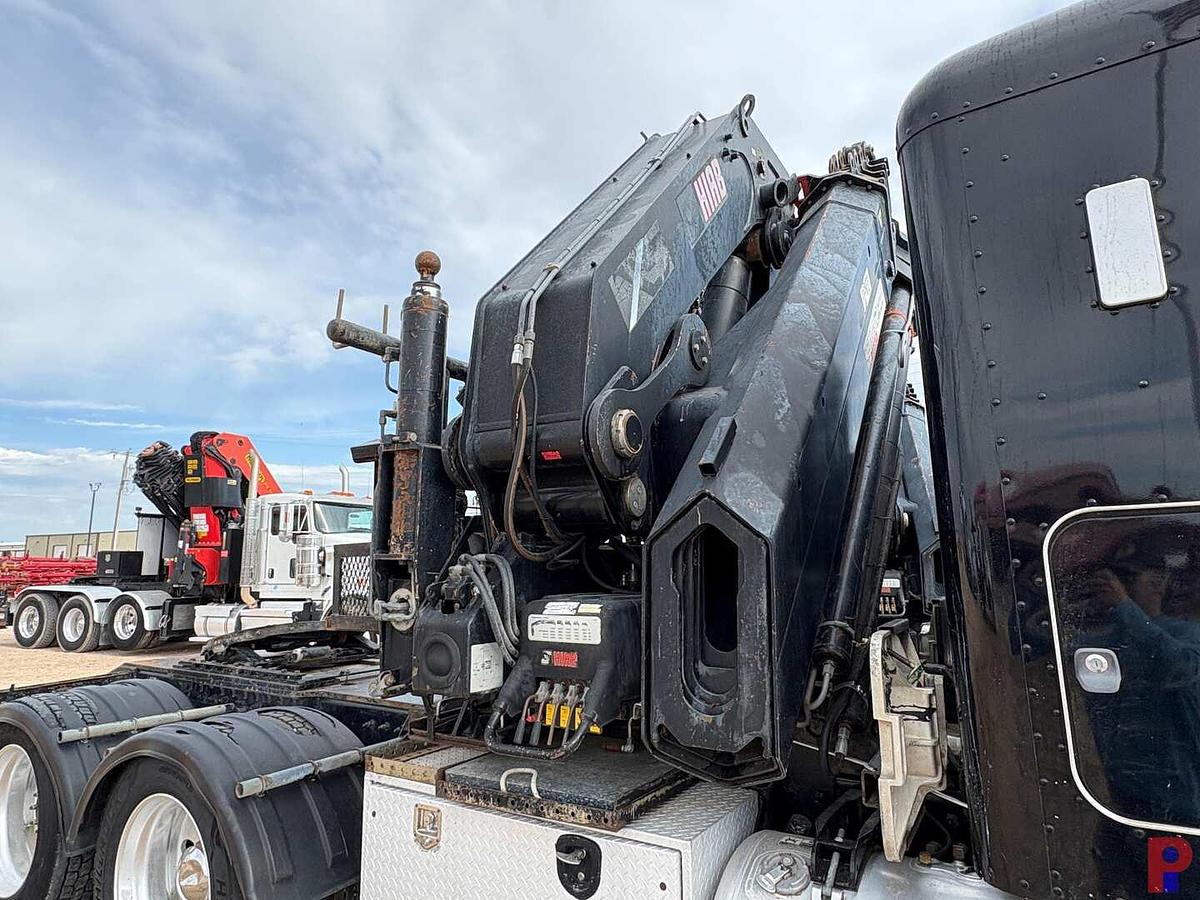 Used 2014 PETERBILT 367 T/A SLEEPER KNUCKLE BOOM CRANE TRUCK