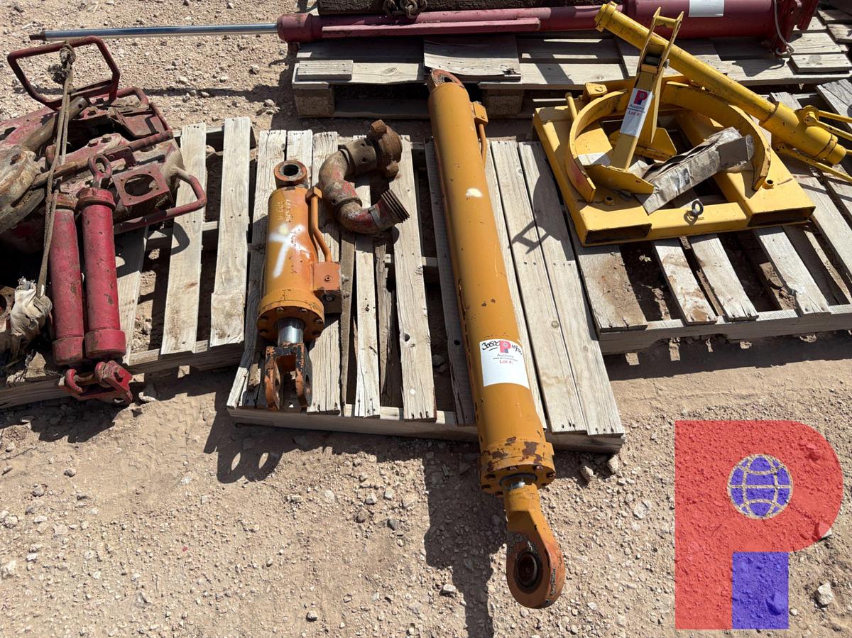 Used PALLET W/ (2) HYDRAULIC RAISING RAMS & (1) 2” 1502 CHIKSAN